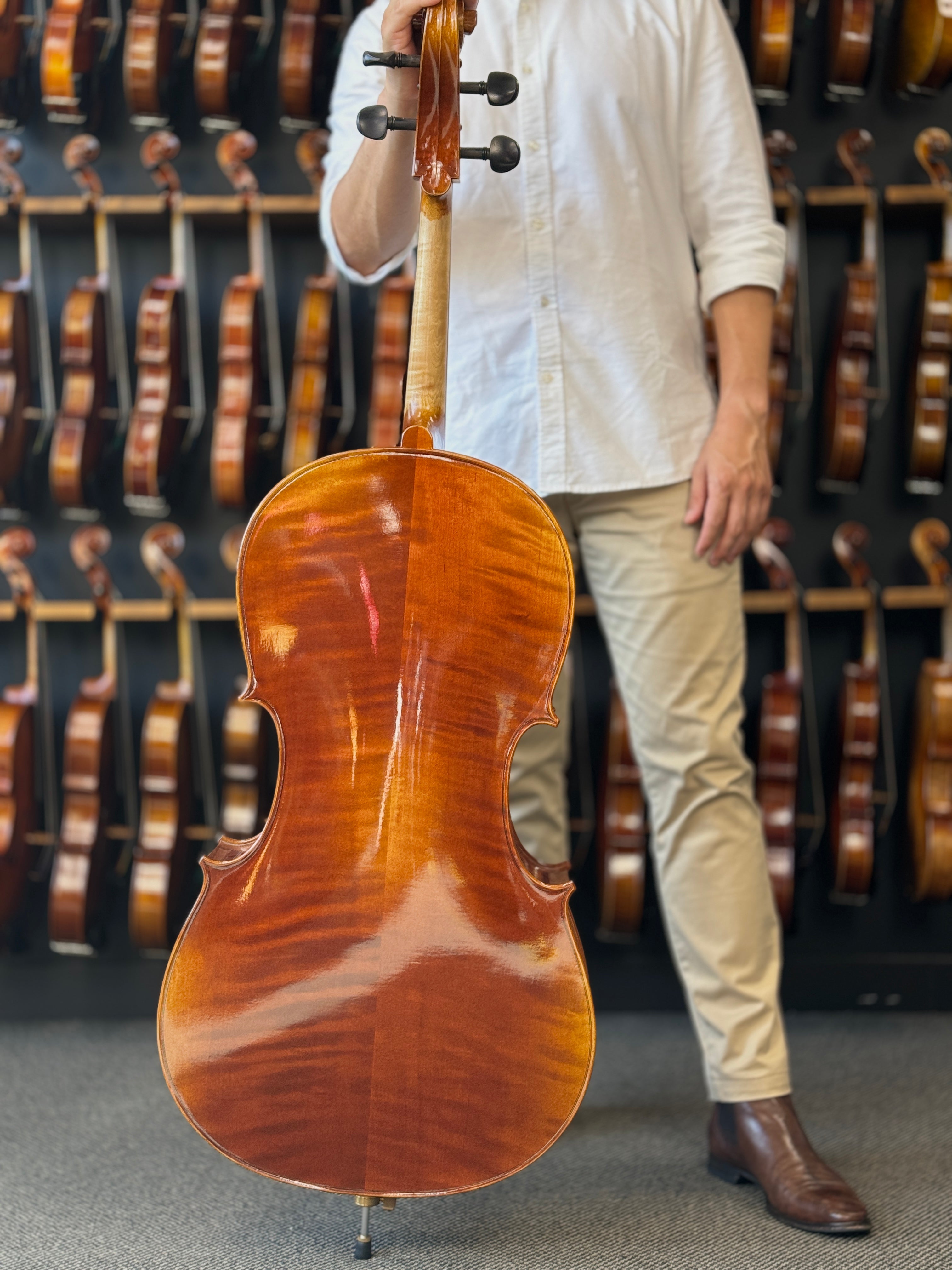 Luthier - 6 Cello