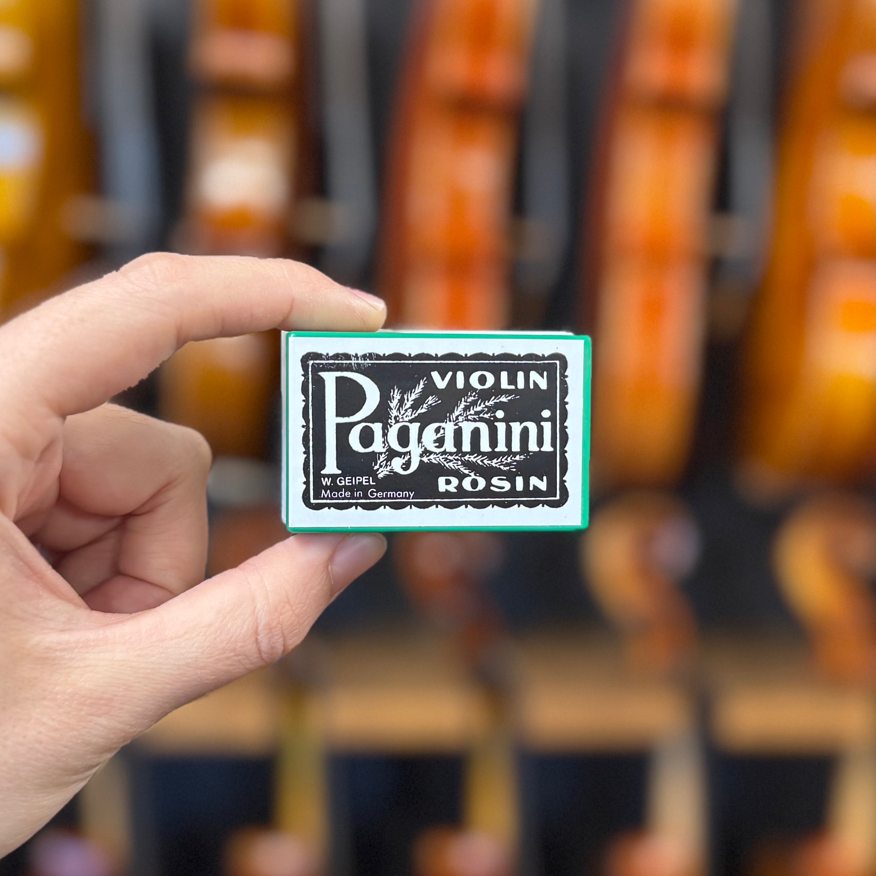 Paganini Violin Rosin with Cloth Cover